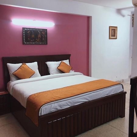Awasthi Kozi Stays B&B - Closest To Vfs New Delhi Exterior photo