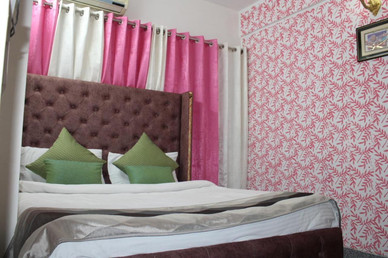 Awasthi Kozi Stays B&B - Closest To Vfs New Delhi Exterior photo