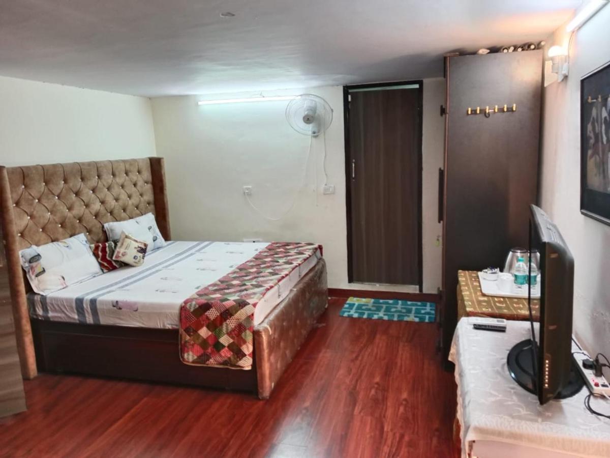 Awasthi Kozi Stays B&B - Closest To Vfs New Delhi Exterior photo