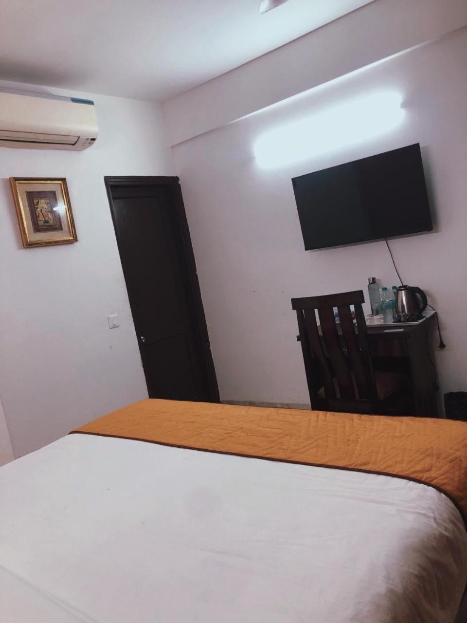 Awasthi Kozi Stays B&B - Closest To Vfs New Delhi Exterior photo